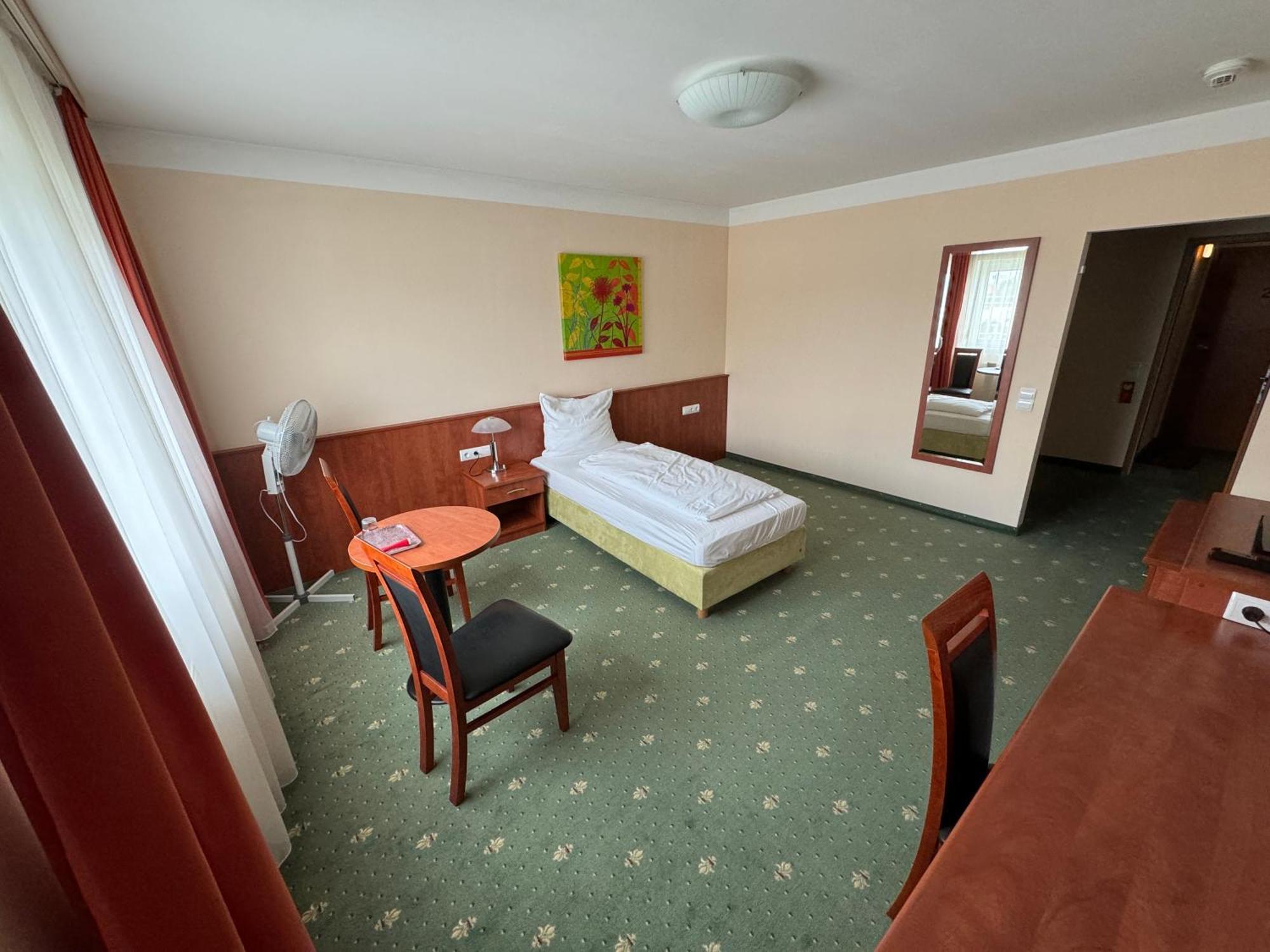 Hotel Breitenlee 비엔나 외부 사진
